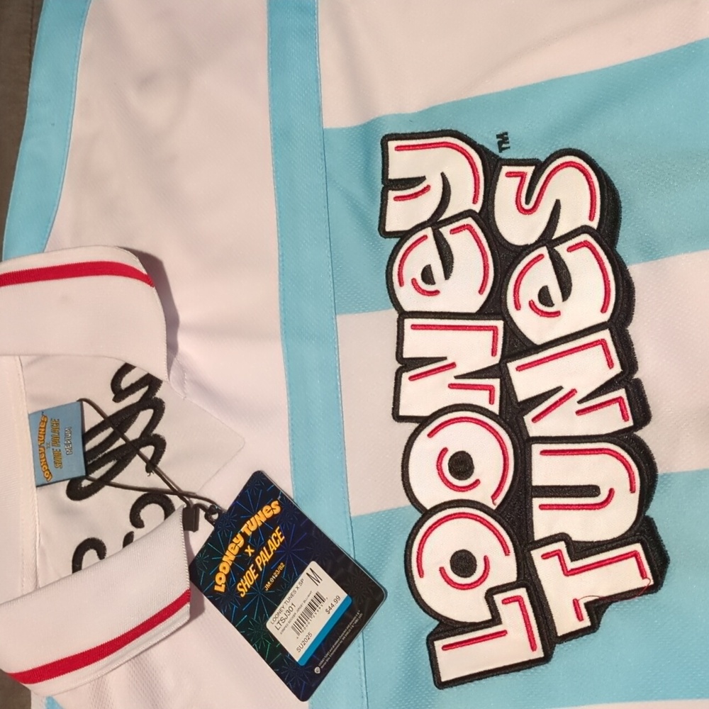 Shoe Palace X Looney Tunes Bugs Bunny Soccer Jersey - Picture 3 of 7